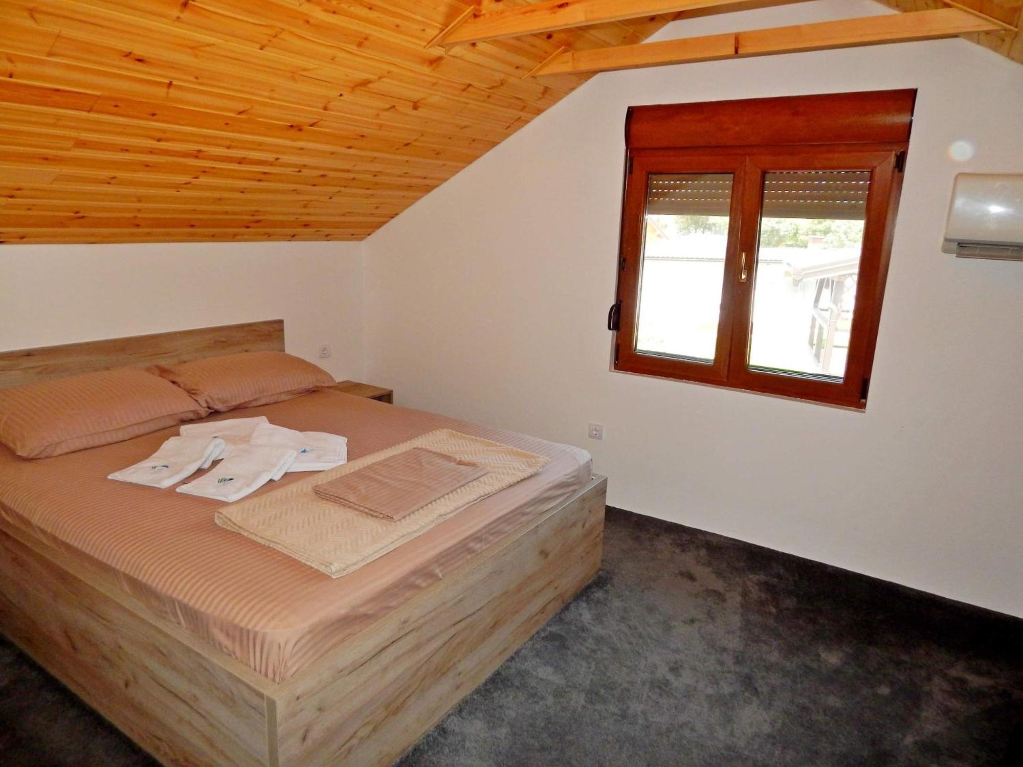 ורדניק Aqualux Apartments מראה חיצוני תמונה